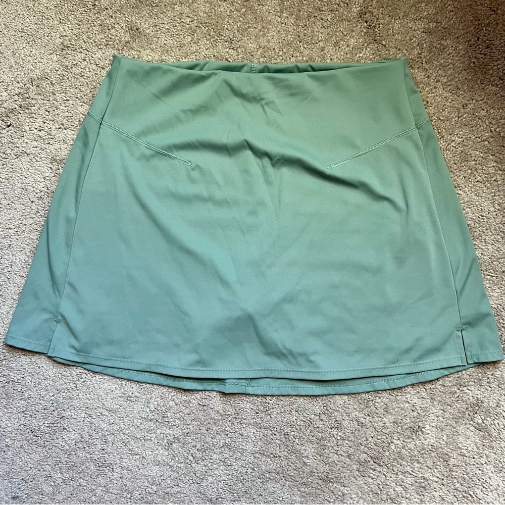 Women’s athletic skort